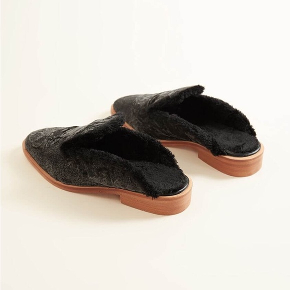FREE PEOPLE BLACK VELVET ‘Butterfly Effect’ MULE Shoe - Picture 13 of 15